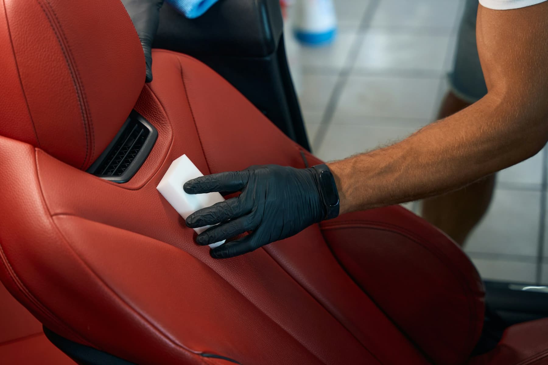 Cleaning a leather car seat